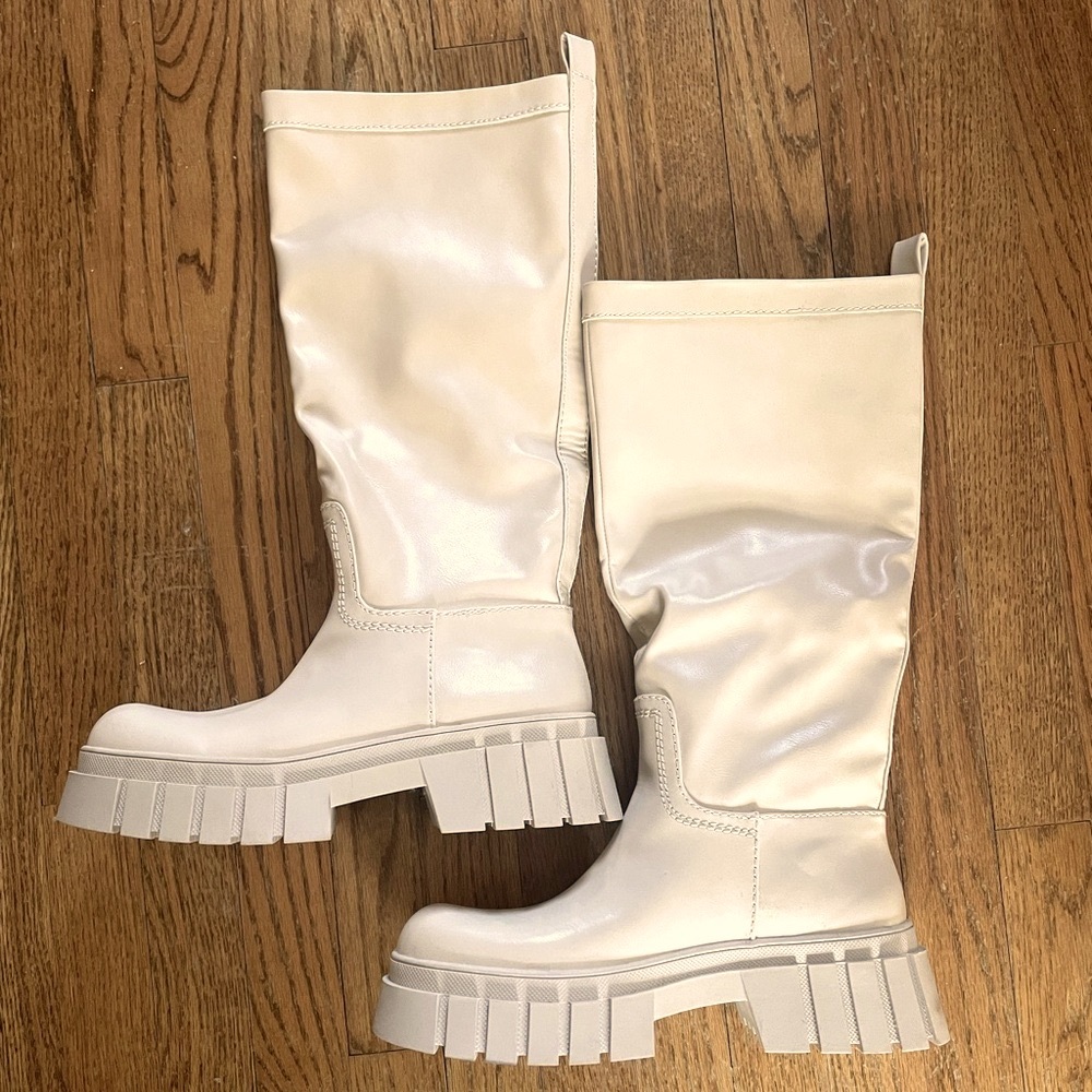 Zara Rubberized Chunky Heel Boots Size 10/41